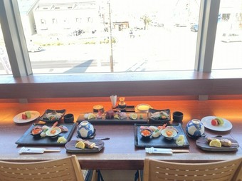 各時間帯1組様限定！ロマンチックなお席を確約！
（※2名様分で税込26,000円のコースとなります）