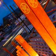 お客様の多くが観光客の方なので、食事のこと以外に質問されることもよくあります。小樽のことがいろいろご案内できるように、歴史を学んだり、アンテナをたてて情報を集めたりしています。