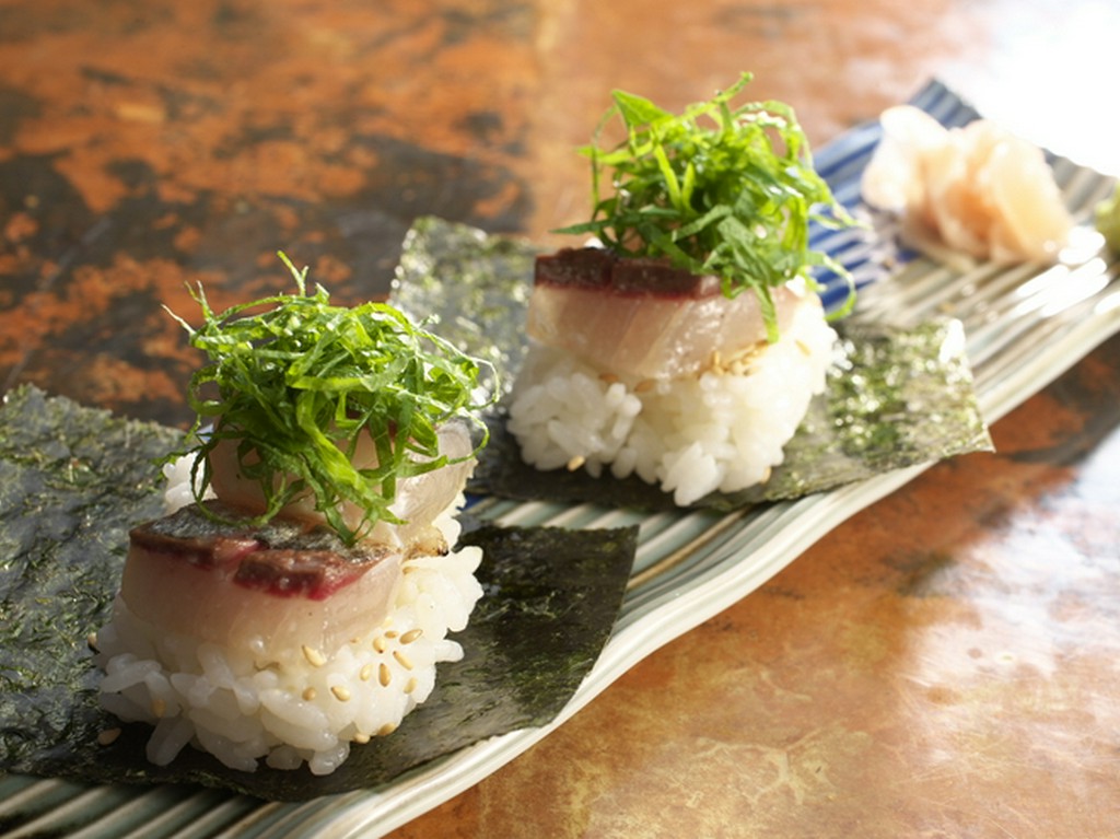 あぶり鯖ののり巻き