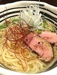 鶏の透き通ったスープは絶品！