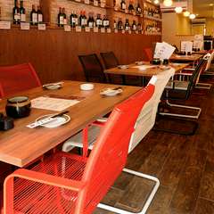 ひとりにとっても、大勢にとっても「親しみやすい店」に