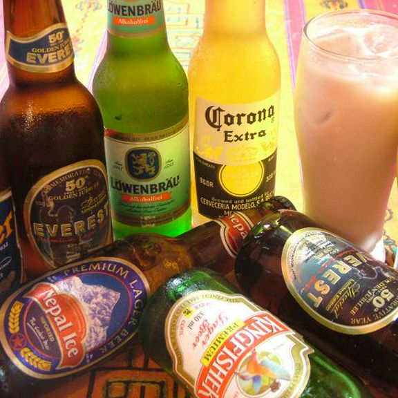 世界各国から集まったビールなど充実したドリンクメニュー
