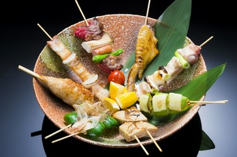 2名様より承ります。　前日までの要予約。
迷ったらコレ!串焼きのたつみの定番コースです。
