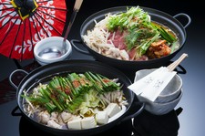 2名様から承ります。　前日までの要予約。
ボリューム満点!!博多名物もつ鍋！