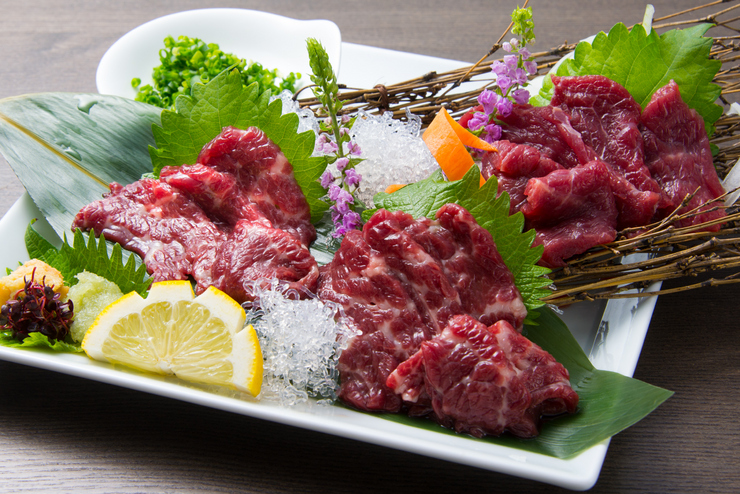 名产串烧/熊本鲜马生鱼片套餐