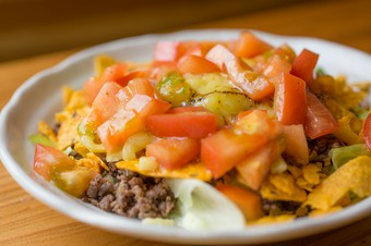 おつまみにぴったり！　カラフルな一品『タコさらだ』