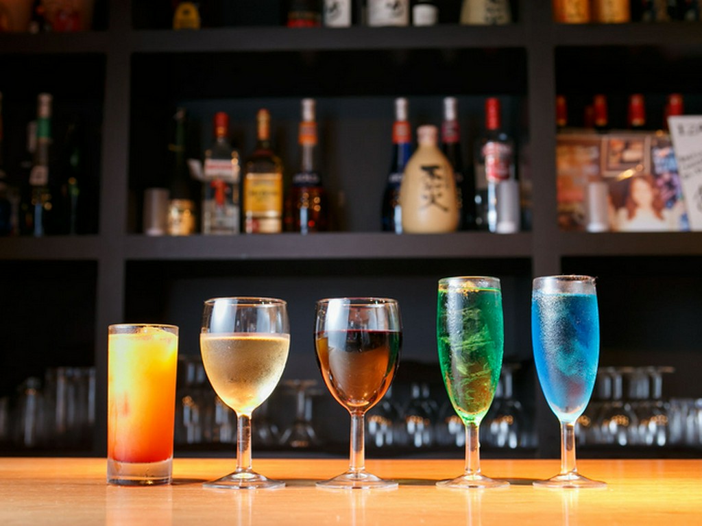 豊富なカクテルメニュー。リクエストにも対応