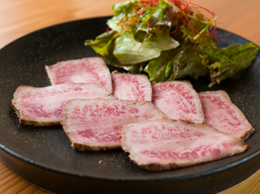 焼肉屋さんのローストビーフ