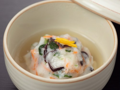 ふっくらとした食感とやさしい味わいの『蕪蒸し』