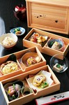 【9品】
かけはし御膳では量が多い方向けのメニューとなっております。