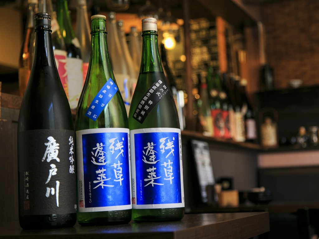 充実したラインアップ！　店主厳選の日本酒と焼酎