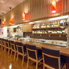 スタイリッシュ＆ハイグレードな店内