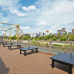 川床からの眺めは、抜群のロケーション。景色もご馳走の内