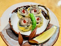 おちょこはお一つでの提供です。