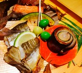 メヌケ朴葉焼、カマス杉板焼、ヤシオマス西京焼き、秋刀魚幽庵焼き等