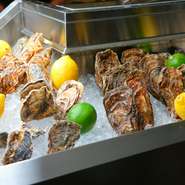 抜群の鮮度を誇る牡蠣を、多彩な料理で堪能