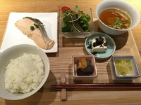 毎日日替わりランチを含め2～3種類のランチを提供しています。