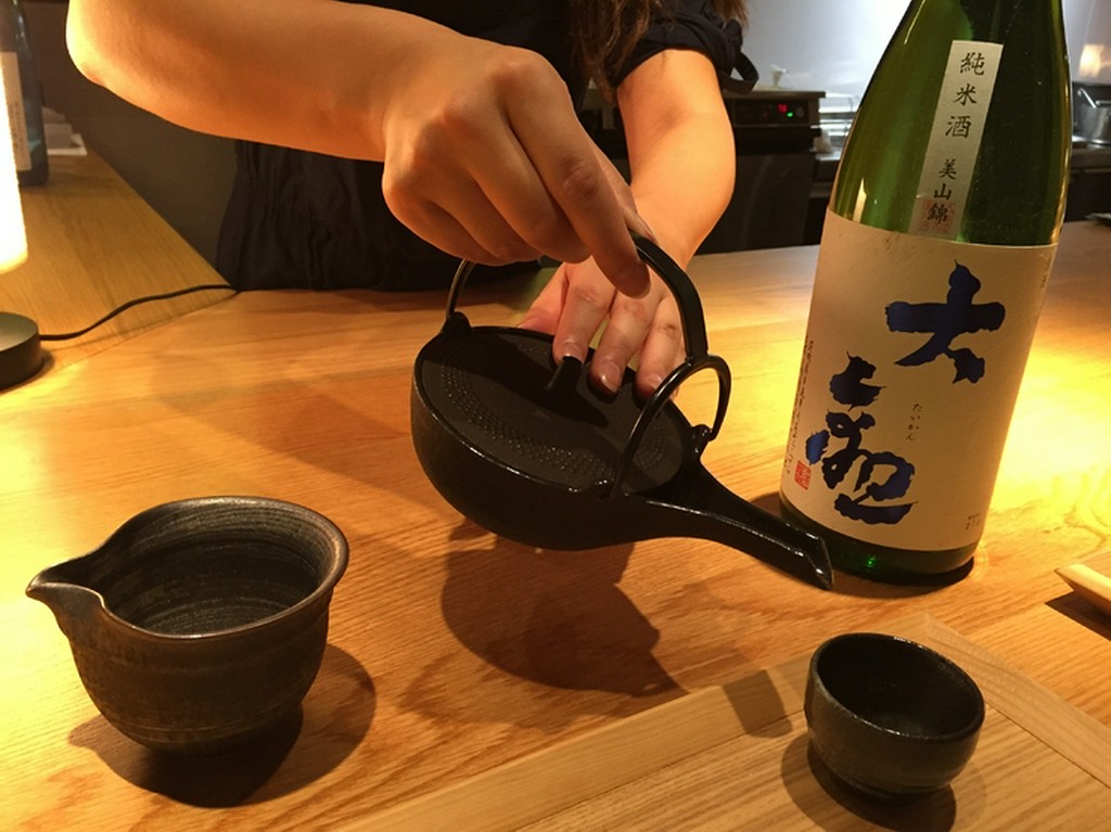 ゆったりくつろげる大人の隠れ家