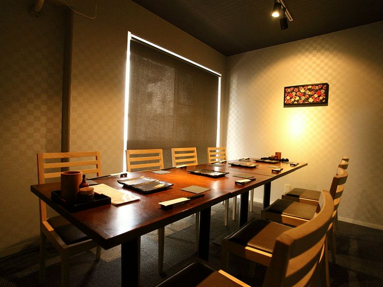 女子にうれしいコラーゲンたっぷり『水炊き』を囲んで「女子会」