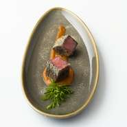 山形県鶴岡にある「アル・ケッチァーノ」奥田シェフの理論を取り入れ現代的なアプローチを。新しく変わった当店を体験いただける期間限定のコースです。