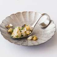 ■山形県産野菜のバーニャカウダ
■本日の前菜
■本日の選べる「ゆで論」パスタ
■庄内浜からのお魚の一皿
■山形県産お肉の一皿
■本日のドルチェ
■お茶菓子
■食後のお飲み物