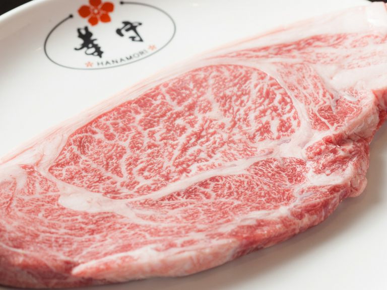 佐賀牛を中心とした美味しい国産和牛を提供