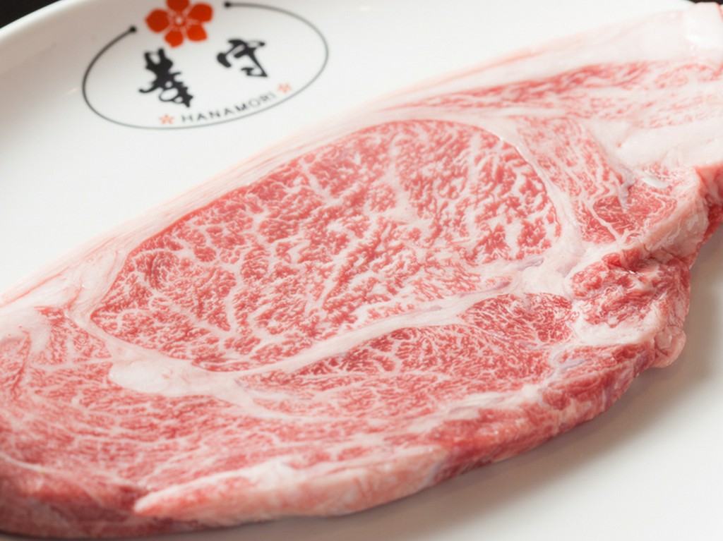 佐賀牛を中心とした美味しい国産和牛を提供