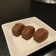 生チョコ・いちごミルク・バニラ・抹茶からお選び下さい。