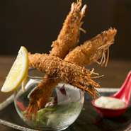 洋食メニューもおすすめ！　レモンとキュッと搾るもよし、タルタルソースをたっぷり添えて召し上がれ。