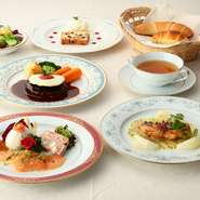 美味しい料理が大好きな女性の心を虜にする料理が並びます。まずは見た目の彩りも美しく、次にその優しい味わいに皆うっとり。そのクオリティの高さは、色、弾力、味、香りなど、全てにおいて一目瞭然です。