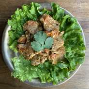 お肉のスパイス和え