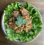 お肉のスパイス和え