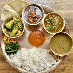  ダルバート W (チキン&ククラ)(Chicken & Local Chicken )