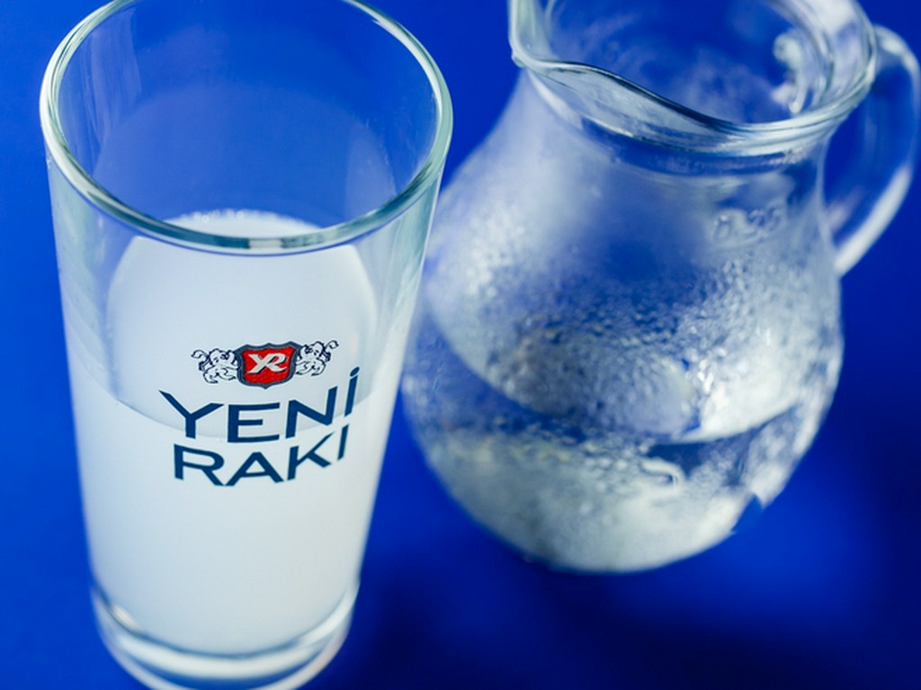 爽やかな風味が特徴のトルコの大衆酒