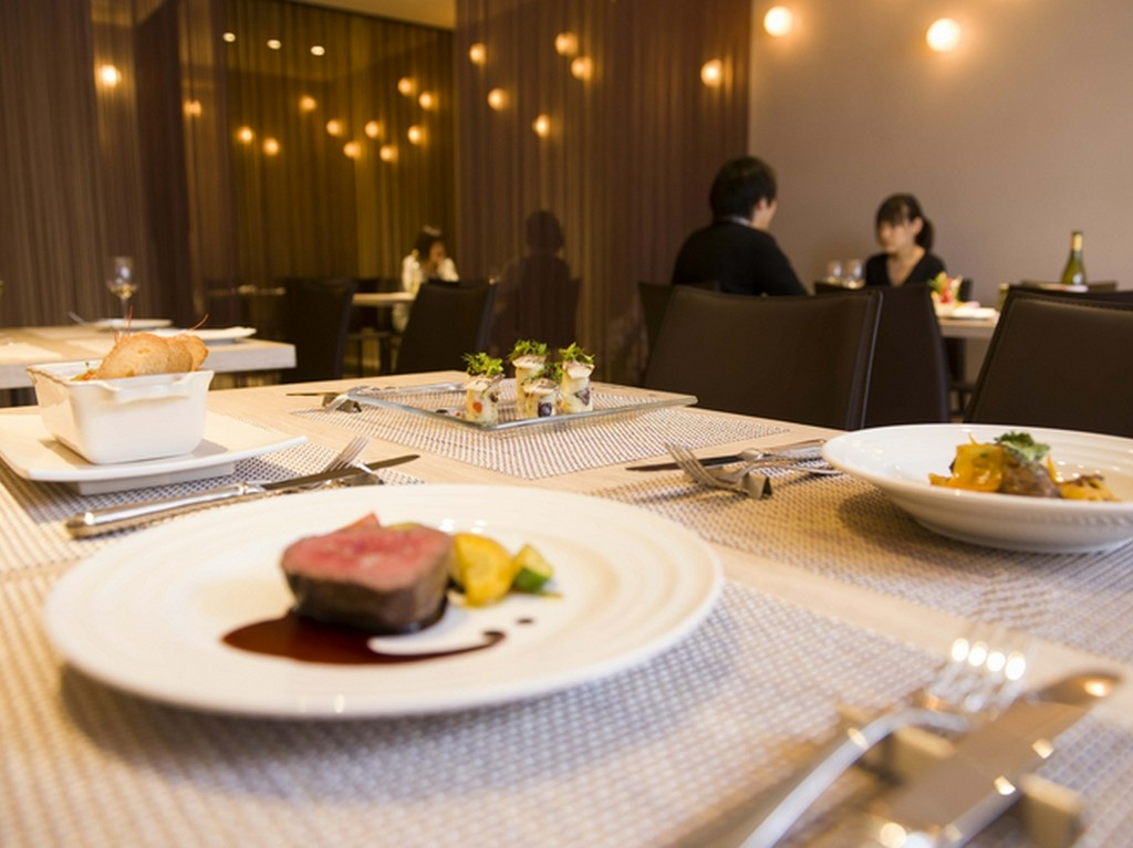 照明や間取りにもこだわった大人の洗練空間