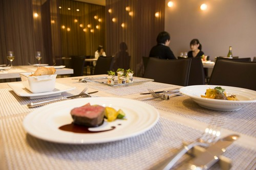 照明や間取りにもこだわった大人の洗練空間