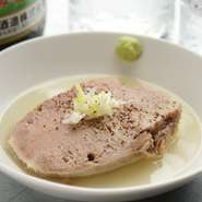 圧力鍋で柔らかジューシーに仕上げたゆでタン。とろとろの食感をお楽しみください。


