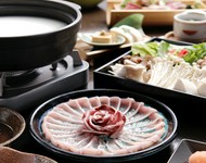 （先付/造り/焼物/揚物/鍋物/鍋〆/デザート）鍋の季節の会席と共に！
※画像はイメージです。