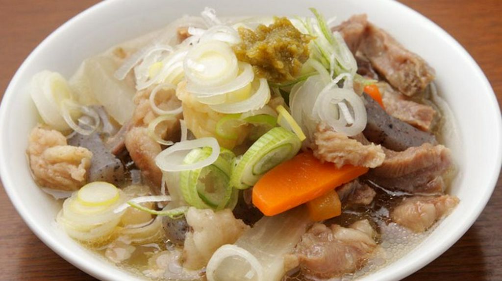 あっさりとした塩味で仕上げた『すじ煮込み』
