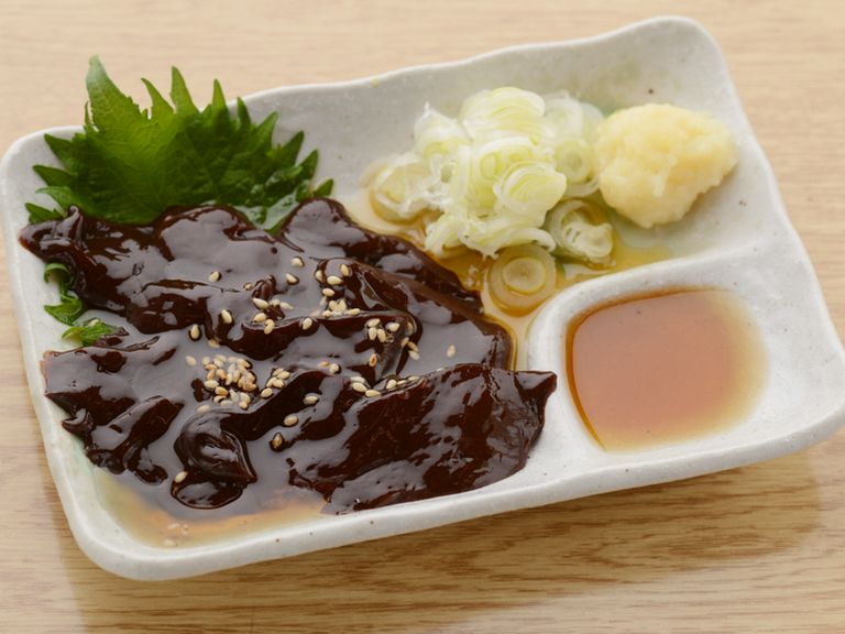 濃厚な旨味と、くせのない口当たりが自慢の『馬レバ刺し』