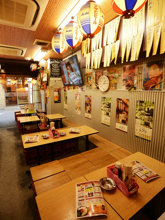 お客様に美味しく居心地良く過ごして頂くために目配りしています