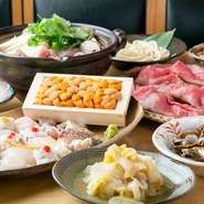 コースは4400円から人数や予算に合わせて対応してもらえるので、さまざまなシーンで利用できます。2200円で90分飲み放題を付けることも可能。玄界灘のとらふぐや高級魚クエが味わえる、特別な日にうれしいコースも。