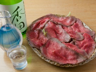 サラダ感覚で女性にも人気の『ローストビーフ』