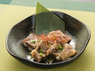 柔らかさが魅力的な『黒豚なんこつのトロトロ焼』