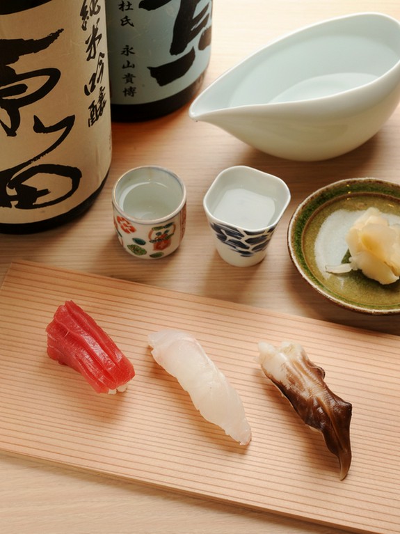 新鮮なネタにひと仕事加えることで生まれる、魚の奥深い味わい