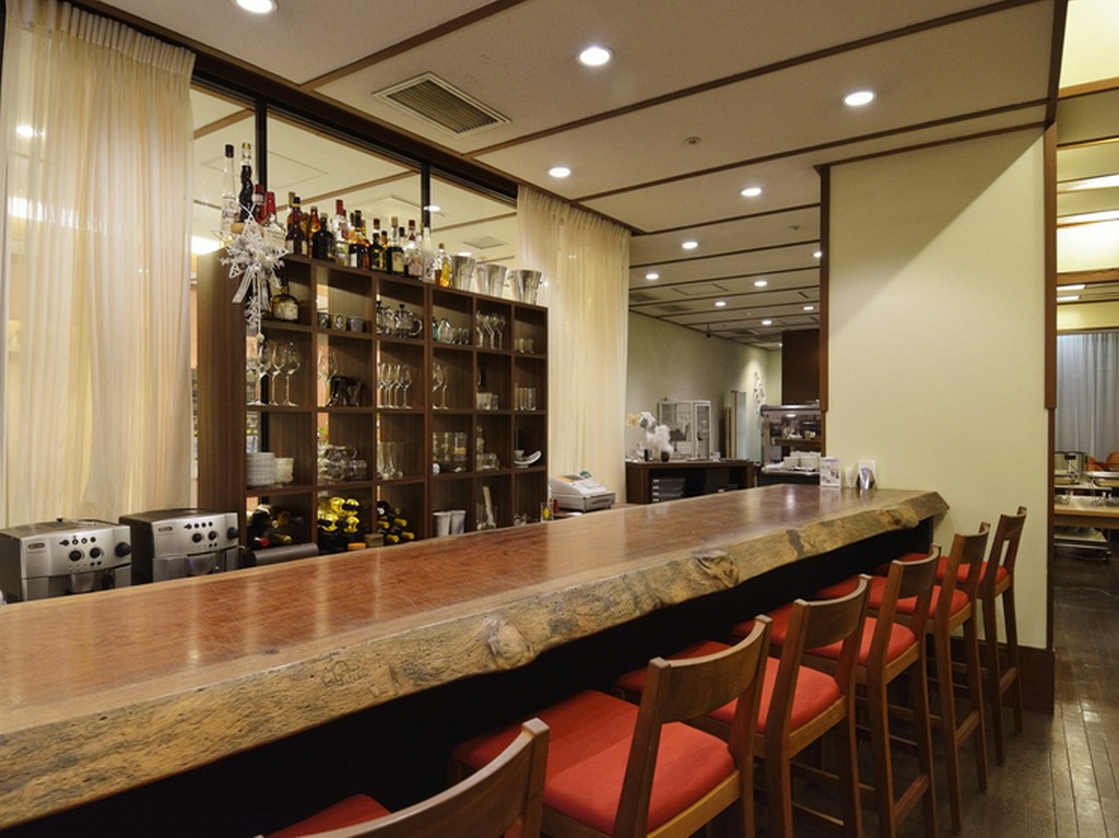 ひなびた下町にある、地域住民に愛されるお店です