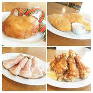 毎年好評のローストチキンやローストポーク、ミートローフやスパニッシュオムレツなどクリスマスにピッタリ♪通常のテイクアウトメニューからもご注文いただけます【12月24日、25日限定☆受付〆切20日まで】