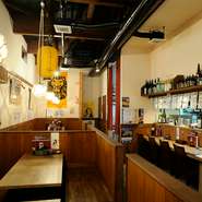 おいしい料理と楽しいお酒、騒々しくございませんので、会話も弾みます。
飲み放題付き(90分LO)宴会コースは3,500円～
スタッフ一同、元気におもてなし致します！ご予約お待ちしております。