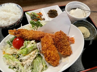 ランチ♪カキ&エビフライ定食【ご飯・お味噌汁・手作り豆腐お代わり自由！！】