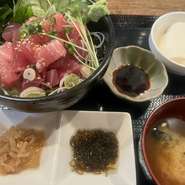 ご飯大盛りOK！手作り豆腐、お味噌汁はお代わりどうぞ！

※テイクアウトのお弁当は生ものですので、お持ち帰り後すぐにお召し上がり下さい。